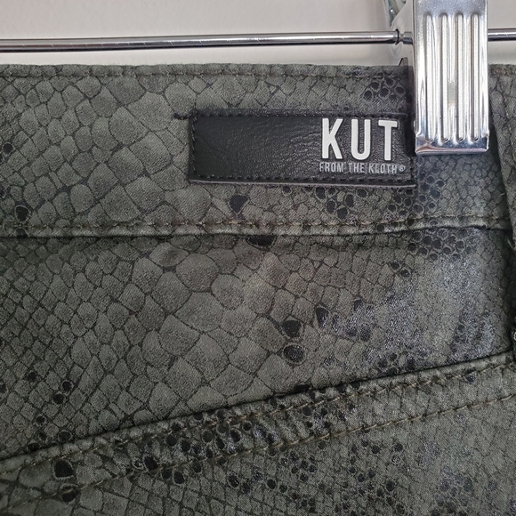 Kut from the Kloth Fab Ab Connie Snakeskin Ankle Pants - Picture 7 of 11